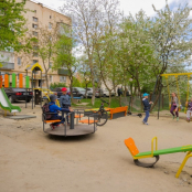 У Тернополі облаштують 22 нові дитячі майданчики та відремонтують спортивні зони