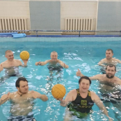 У Тернополі проводять оздоровчі тренування з плавання та водного поло для ветеранів