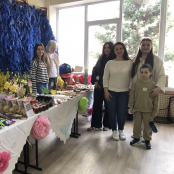 У тернопільській школі під час ярмарку зібрали 178 тисяч гривень для ЗСУ